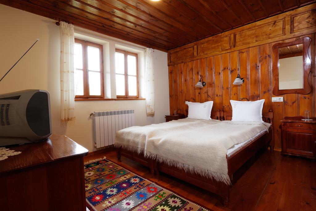 Yovina House Zheravna Ruang foto